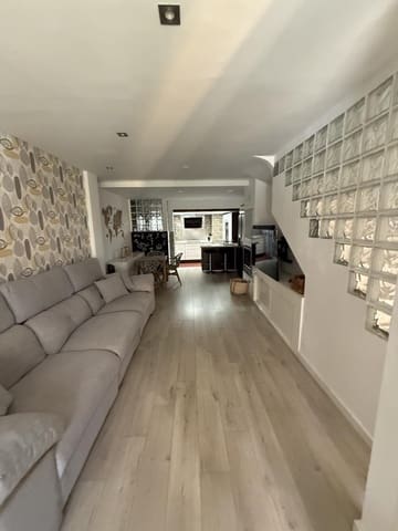 3 sypialnia Willa na sprzedaż w Teatinos, Miasto Málaga z basenem garażem - 468 000 € (Ref: 9402594)