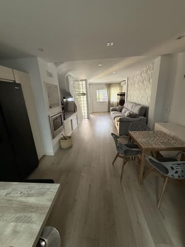 3 sypialnia Willa na sprzedaż w Teatinos, Miasto Málaga z basenem garażem - 468 000 € (Ref: 9402594)