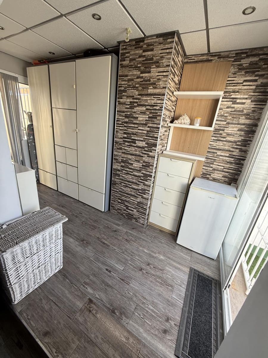 3 sypialnia Willa na sprzedaż w Miasto Malaga z basenem garażem - 468 000 € (Ref: 9402594)