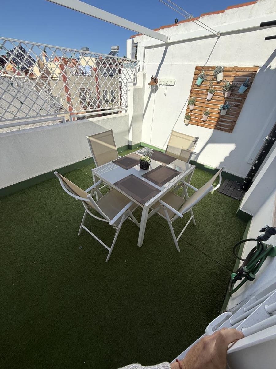 3 sypialnia Willa na sprzedaż w Miasto Malaga z basenem garażem - 468 000 € (Ref: 9402594)