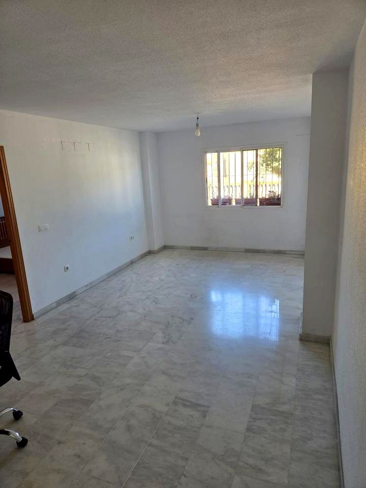 3 soveværelse Lejlighed til salg i Alhaurin de la Torre med swimmingpool garage - € 279.000 (Ref: 9410236)