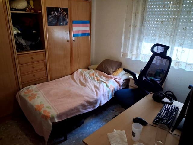 4 sypialnia Mieszkanie na sprzedaż w La Trinidad, Miasto Málaga - 450 000 € (Ref: 9444778)