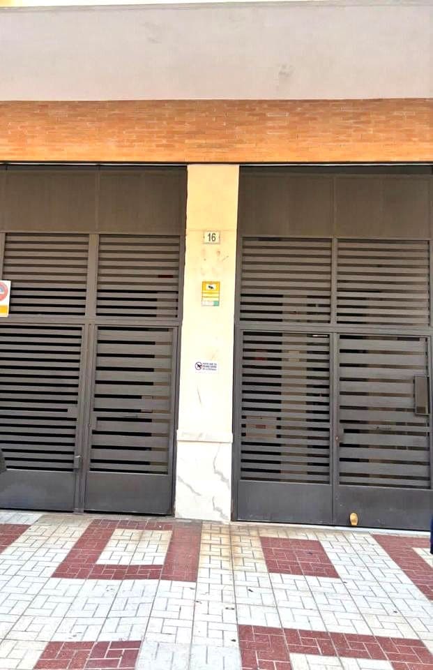 1 sypialnia Mieszkanie do wynajęcia w Miasto Malaga z garażem - 950 € (Ref: 9445650)