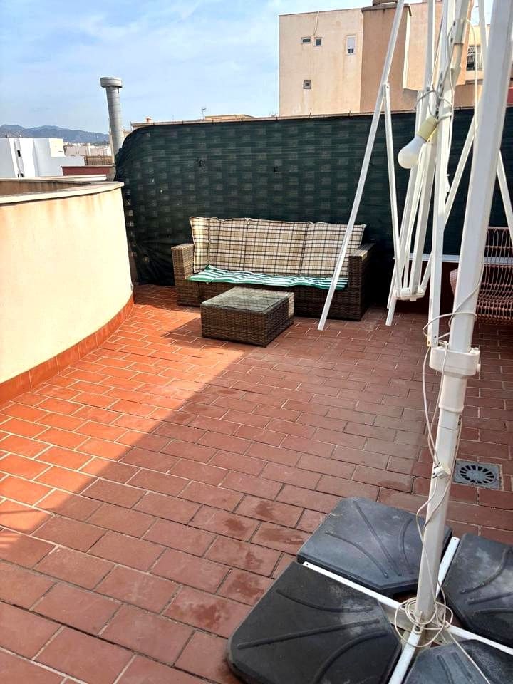 1 sypialnia Mieszkanie do wynajęcia w Miasto Malaga z garażem - 950 € (Ref: 9445650)