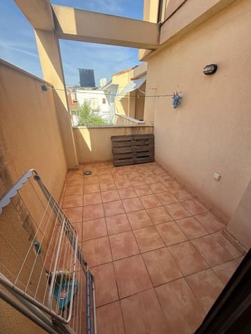 Lejlighed til leje i Las Morillas, Málaga by - € 800 (Ref: 9448513)