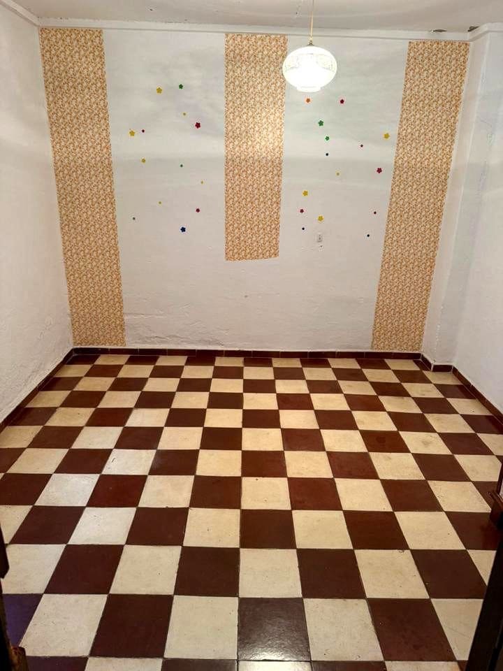 3 slaapkamer Villa te koop in Malaga stad - € 250.000 (Ref: 9450877)