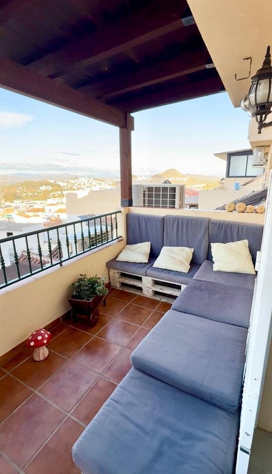 3 bedroom Flat for sale in Coin - € 250,000 (Ref: 9471584)