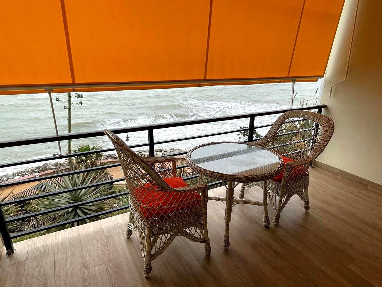 Flat for sale in Torremolinos with pool garage - € 400,000 (Ref: 9480816)