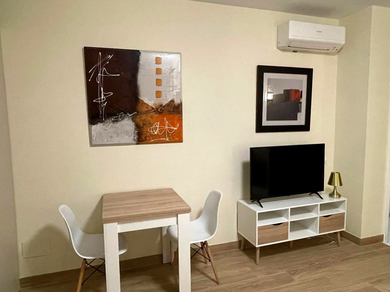 Flat for sale in Torremolinos with pool garage - € 400,000 (Ref: 9480816)