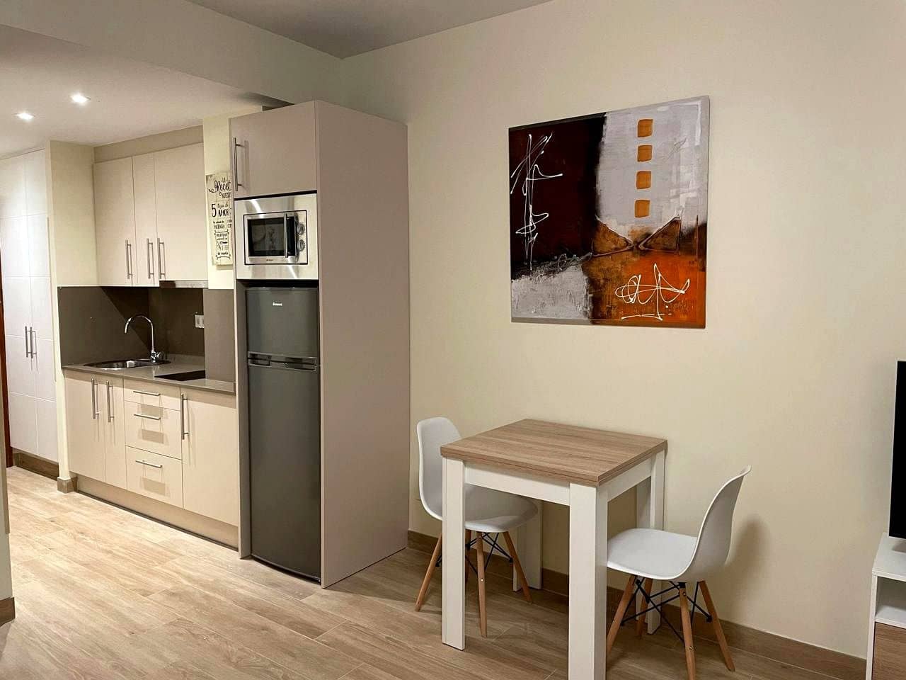 Flat for sale in Torremolinos with pool garage - € 400,000 (Ref: 9480816)