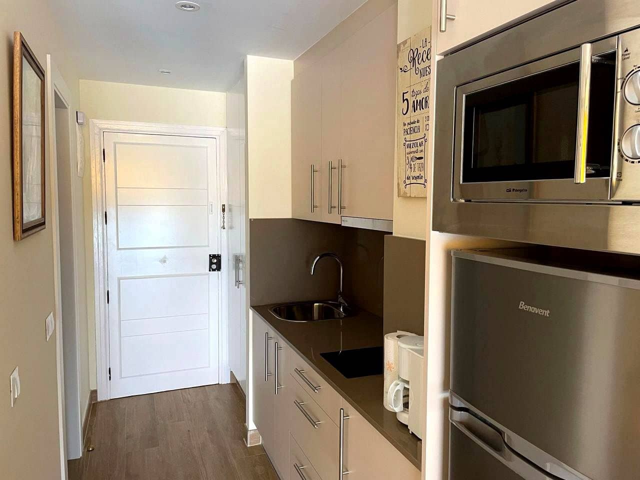 Flat for sale in Torremolinos with pool garage - € 400,000 (Ref: 9480816)