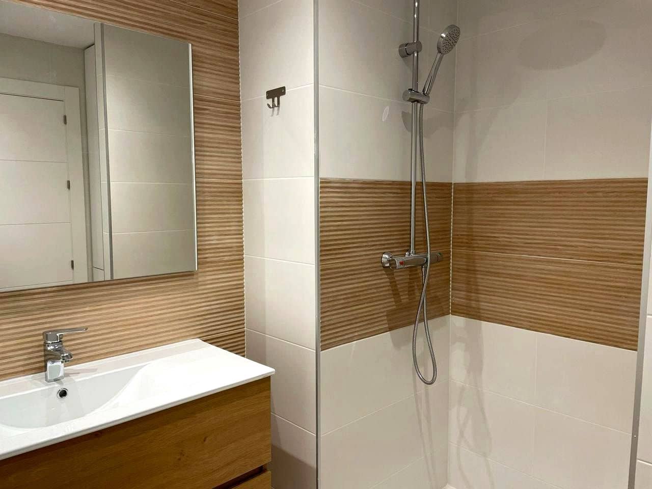 Flat for sale in Torremolinos with pool garage - € 400,000 (Ref: 9480816)