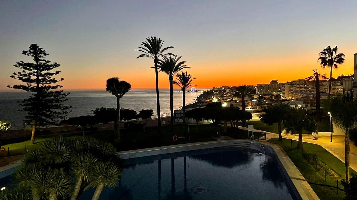 Flat for sale in Torremolinos with pool garage - € 400,000 (Ref: 9480816)