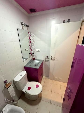 3 slaapkamer Flat te huur in Soliva Este, Málaga stad met garage - € 1.300 (Ref: 9489796)
