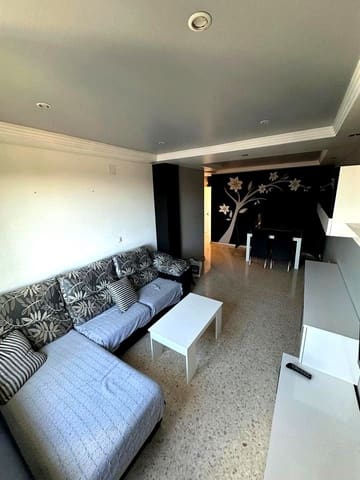 3 slaapkamer Flat te huur in Soliva Este, Málaga stad met garage - € 1.300 (Ref: 9489796)