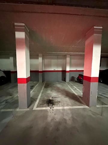 3 bedroom Flat for rent in Soliva Este, Málaga city with garage - € 1,300 (Ref: 9489796)