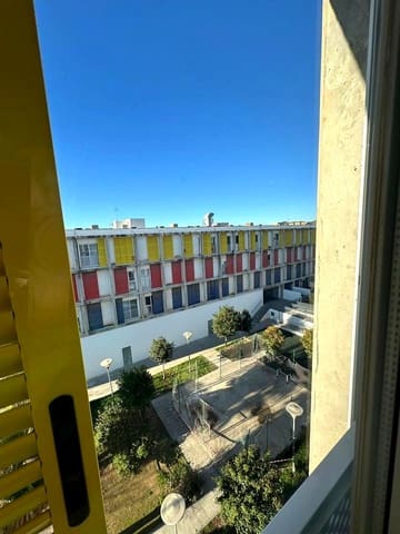Piso de 3 habitaciones en Soliva Este, Málaga ciudad en alquiler con garaje - 1.300 € (Ref: 9489796)