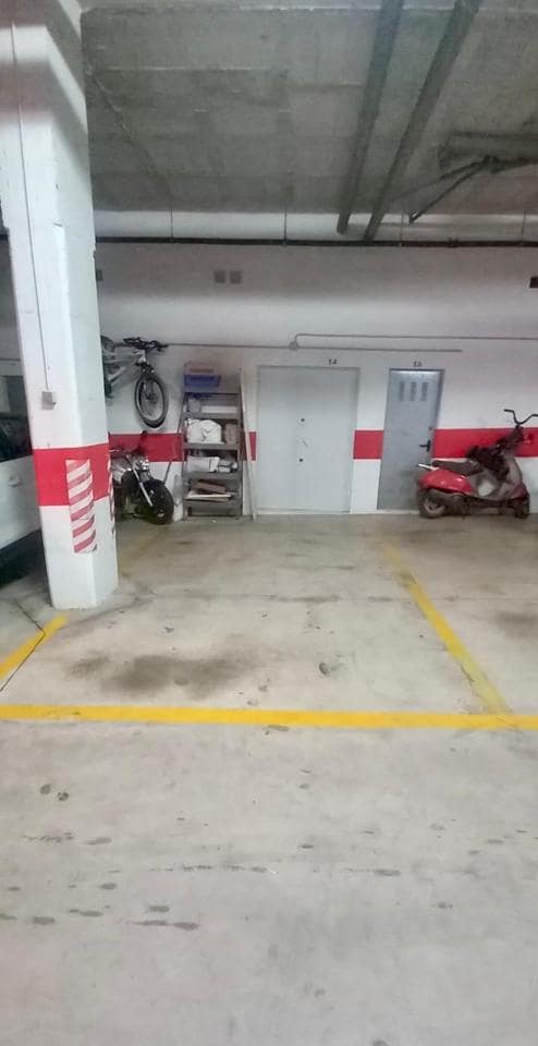 2 makuuhuone Asunto myytävänä paikassa Puerto de la Torre mukana uima-altaan 
autotalli - 360 000 € (Ref: 9490894)