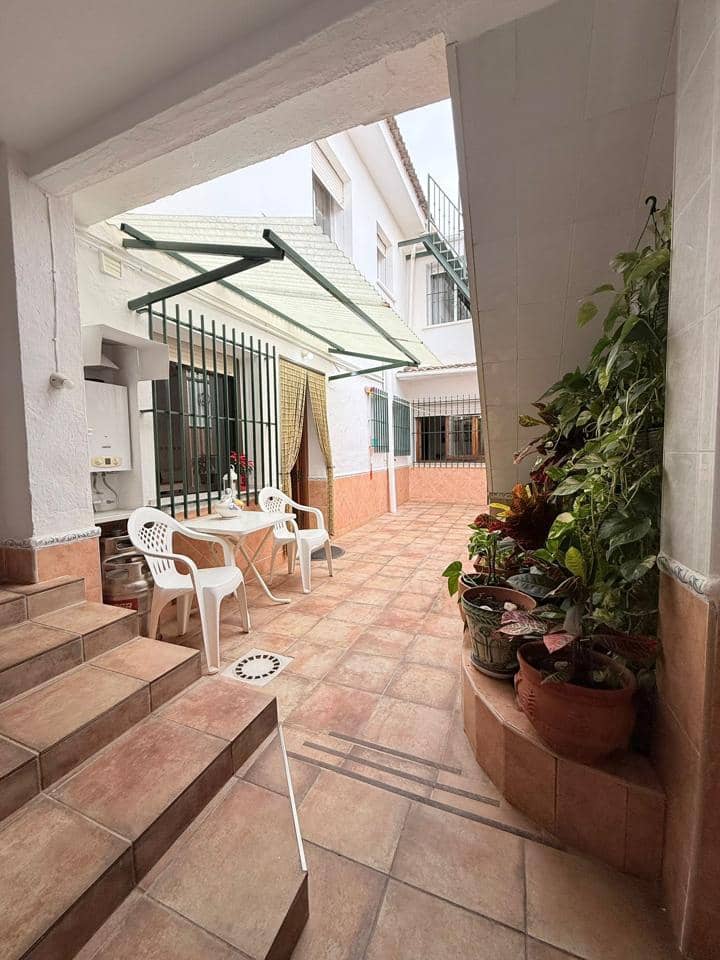 7 quarto Moradia para venda em Malaga cidade com garagem - 650 000 € (Ref: 9535266)