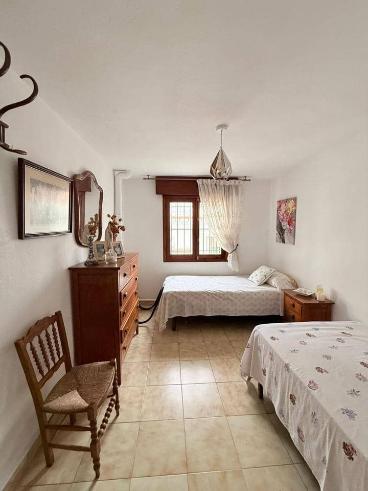 7 quarto Moradia para venda em Malaga cidade com garagem - 650 000 € (Ref: 9535266)