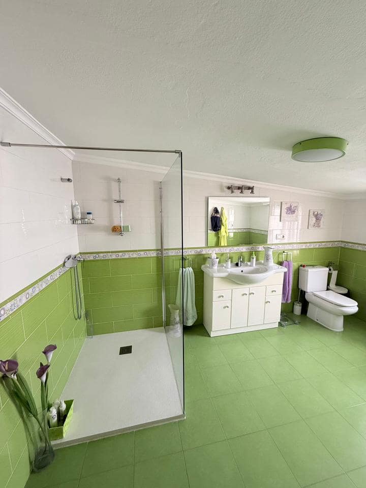 7 quarto Moradia para venda em Malaga cidade com garagem - 650 000 € (Ref: 9535266)