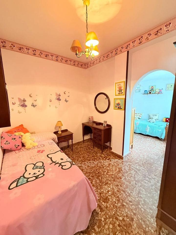 7 quarto Moradia para venda em Malaga cidade com garagem - 650 000 € (Ref: 9535266)