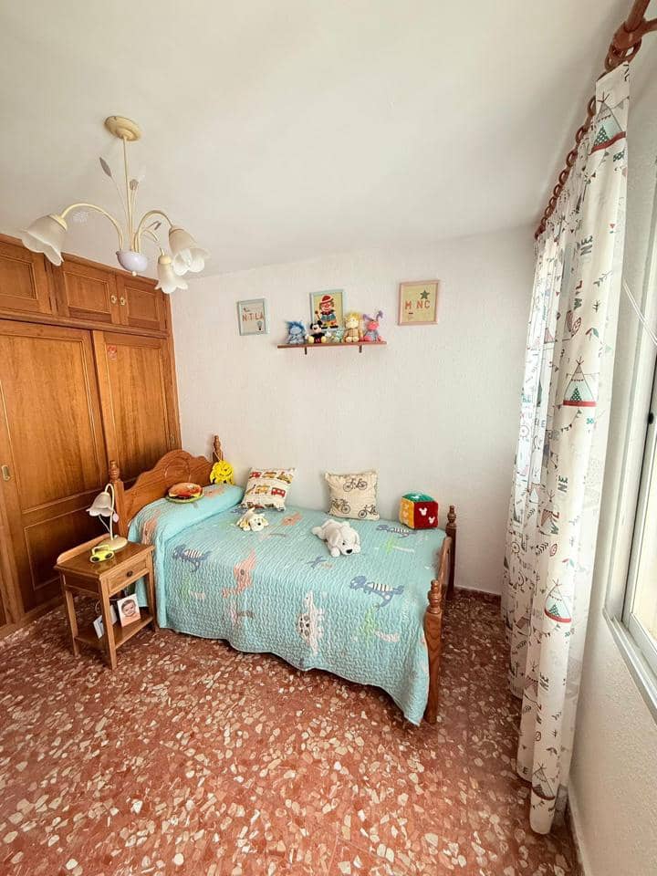 7 quarto Moradia para venda em Malaga cidade com garagem - 650 000 € (Ref: 9535266)