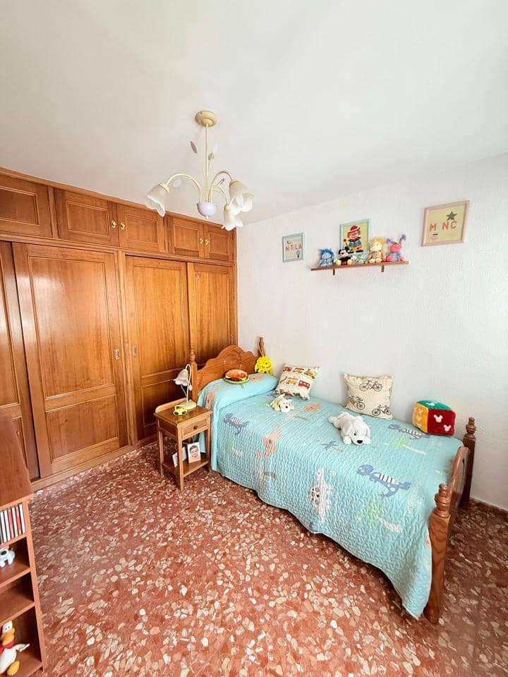 7 quarto Moradia para venda em Malaga cidade com garagem - 650 000 € (Ref: 9535266)