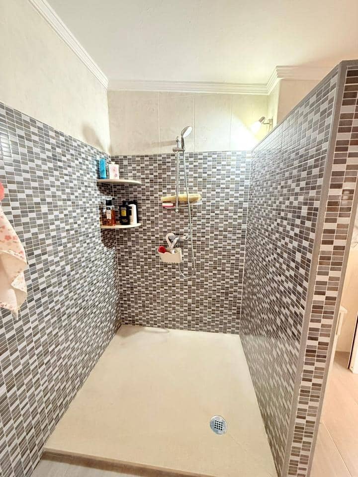 7 quarto Moradia para venda em Malaga cidade com garagem - 650 000 € (Ref: 9535266)