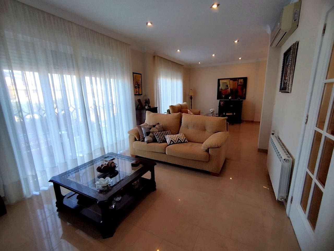 4 bedroom Villa for sale in Alhaurin de la Torre with pool garage - € 855,000 (Ref: 9542655)