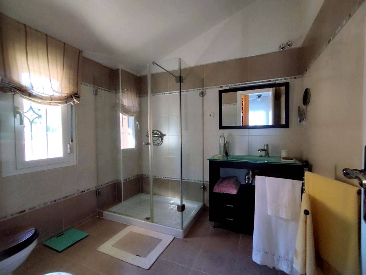 4 bedroom Villa for sale in Alhaurin de la Torre with pool garage - € 855,000 (Ref: 9542655)