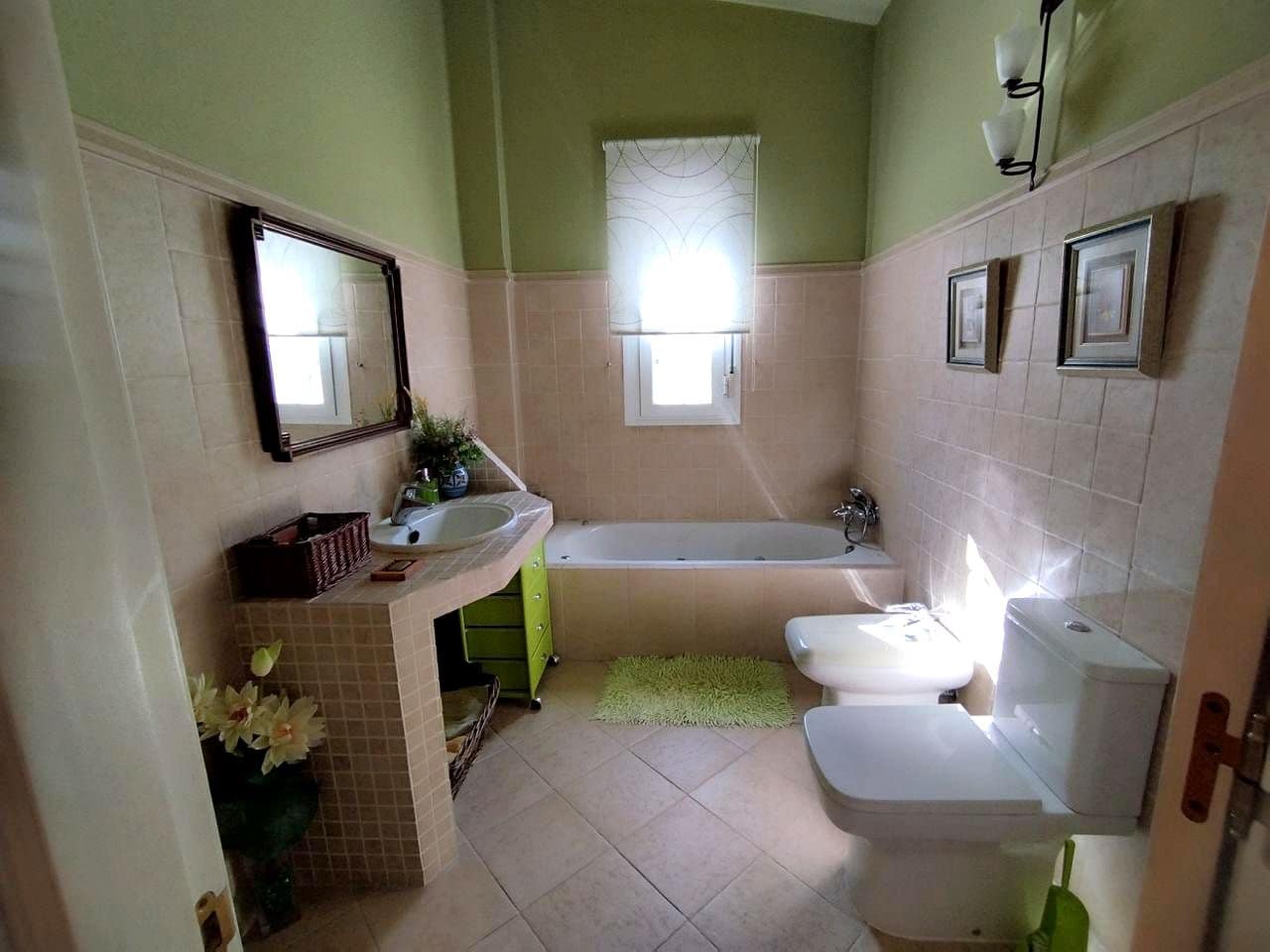 4 bedroom Villa for sale in Alhaurin de la Torre with pool garage - € 855,000 (Ref: 9542655)