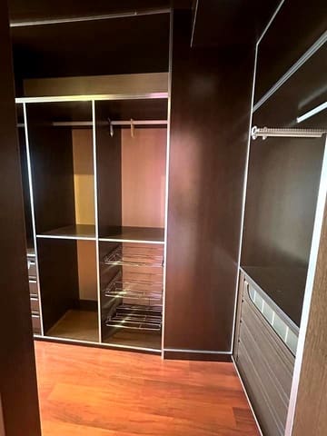 3 quarto Apartamento para arrendar em Hacienda Cabello, Málaga cidade com garagem - 1 600 € (Ref: 9709150)