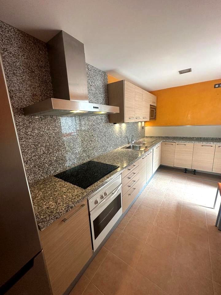 3 bedroom Flat for rent in Puerto de la Torre with garage - € 1,600 (Ref: 9709150)