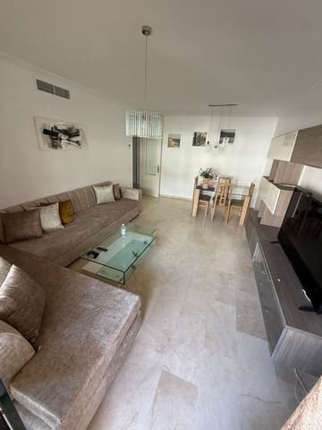 Appartement de 3 chambres à louer à Nueva Alcántara, Marbella avec garage - 1 900 € (Ref: 9709444)