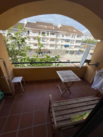 Appartement de 3 chambres à louer à Nueva Alcántara, Marbella avec garage - 1 900 € (Ref: 9709444)
