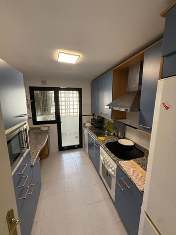 Appartement de 3 chambres à louer à Nueva Alcántara, Marbella avec garage - 1 900 € (Ref: 9709444)