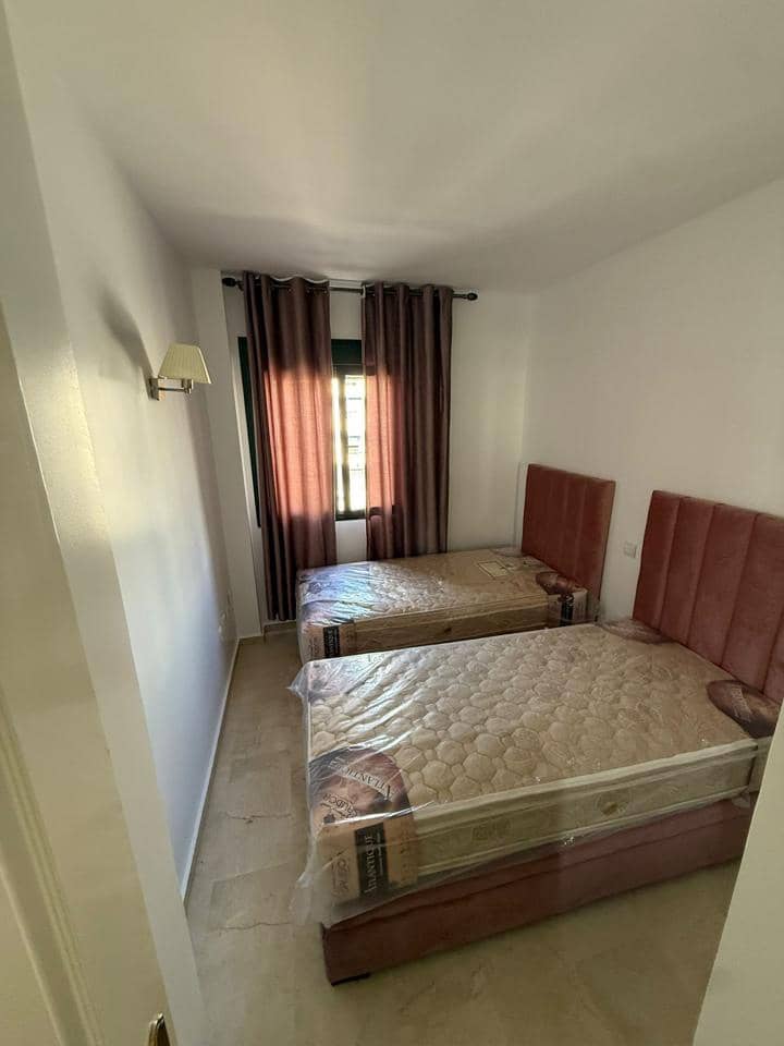 3 bedroom Flat for rent in Marbella with garage - € 1,900 (Ref: 9709444)