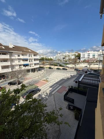 Appartement de 3 chambres à louer à Nueva Alcántara, Marbella avec garage - 1 900 € (Ref: 9709444)