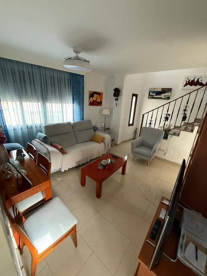 3 camera da letto Villa in vendita in Malaga citta - 395.000 € (Rif: 9780043)