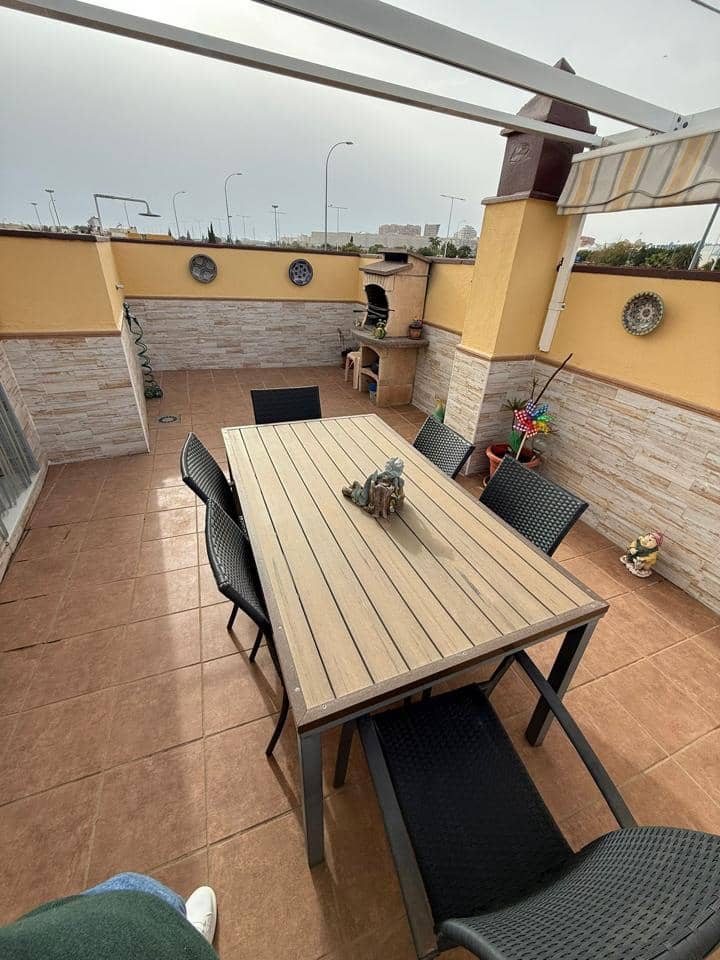 3 camera da letto Villa in vendita in Malaga citta - 395.000 € (Rif: 9780043)