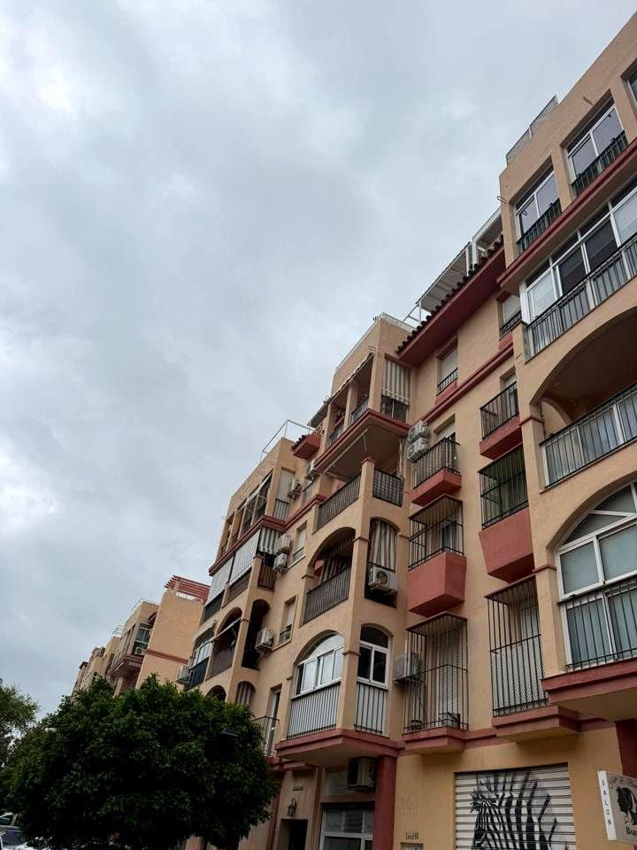 2 sovrum Lägenhet till salu i Benalmadena med garage - 350 000 € (Ref: 9798165)