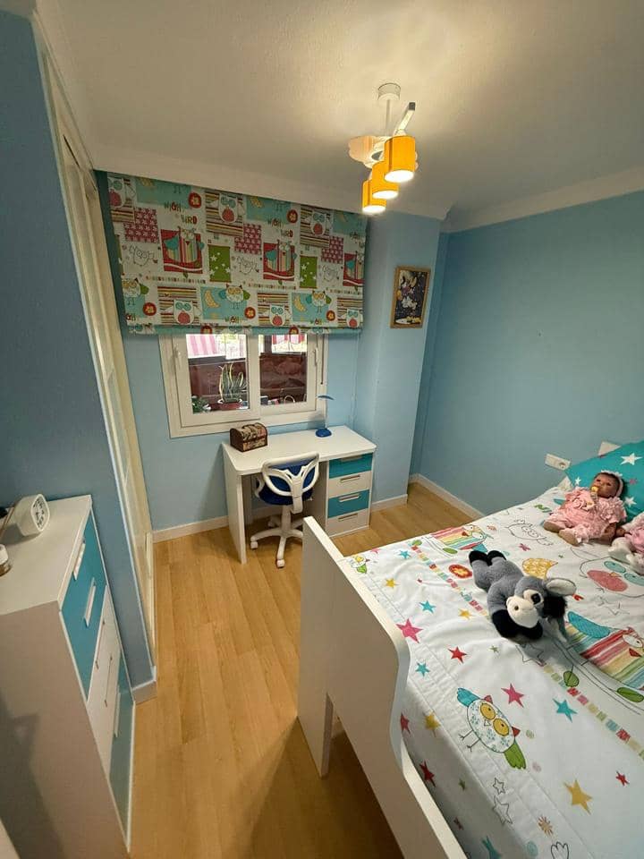 4 makuuhuone Asunto myytävänä paikassa Malaga kaupunki mukana 
autotalli - 750 000 € (Ref: 9798483)