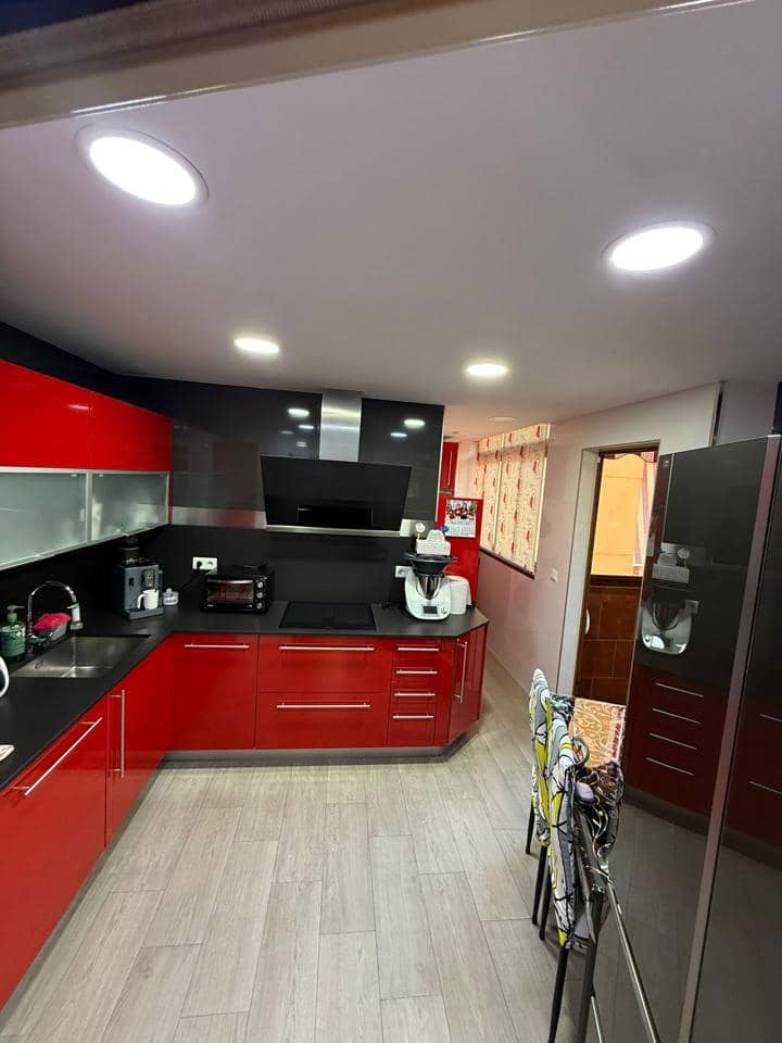 4 makuuhuone Asunto myytävänä paikassa Malaga kaupunki mukana 
autotalli - 750 000 € (Ref: 9798483)