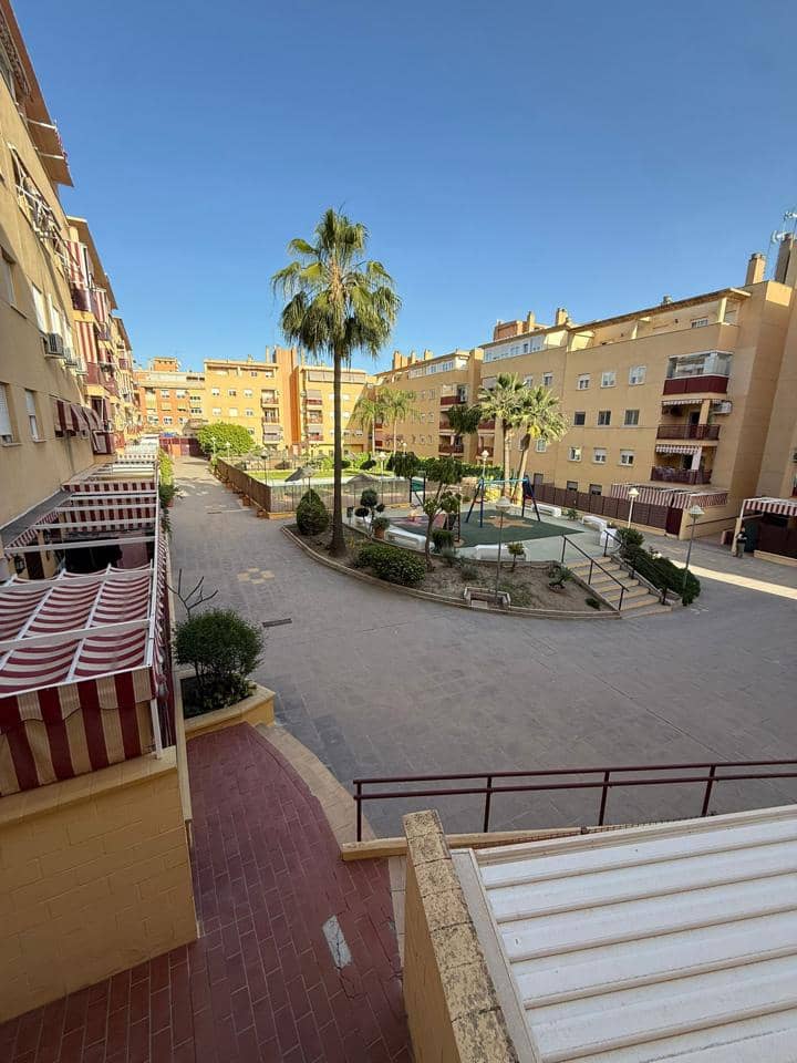 4 makuuhuone Asunto myytävänä paikassa Malaga kaupunki mukana 
autotalli - 750 000 € (Ref: 9798483)