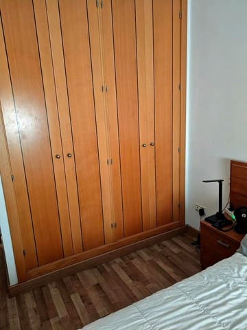 1 slaapkamer Flat te huur in Ind Siemens, Málaga stad met garage - € 900 (Ref: 9815850)