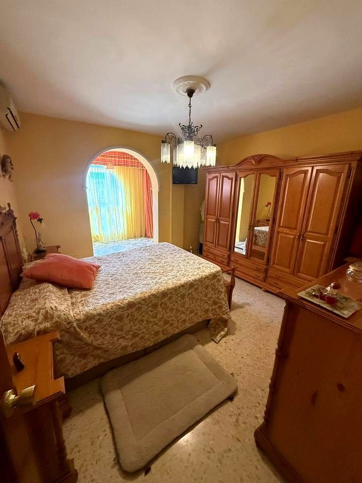 4 bedroom Villa for sale in Puerto de la Torre - € 450,000 (Ref: 9866457)
