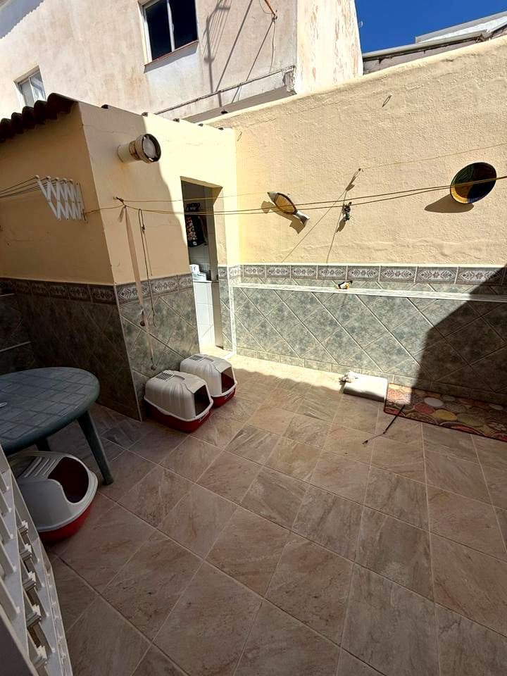 4 bedroom Villa for sale in Puerto de la Torre - € 450,000 (Ref: 9866457)