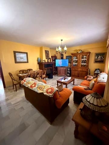 4 bedroom Villa for sale in El Tomillar, Málaga city - € 450,000 (Ref: 9866457)