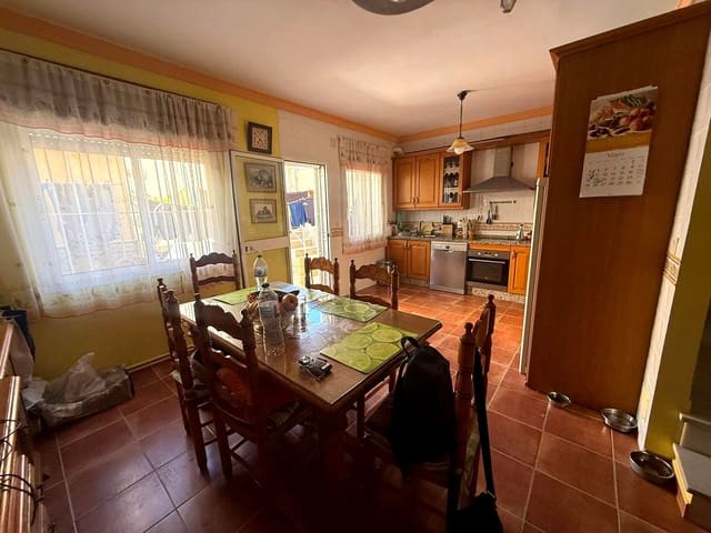 4 bedroom Villa for sale in El Tomillar, Málaga city - € 450,000 (Ref: 9866457)